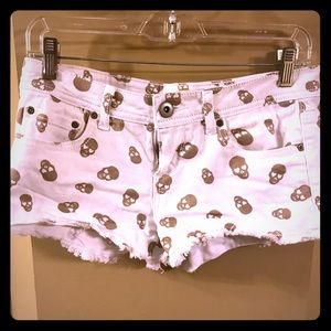 The BEST gold and white skull shorties